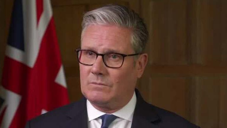 Keir Starmer řekl, že se zaměřuje na „de-eskalaci“