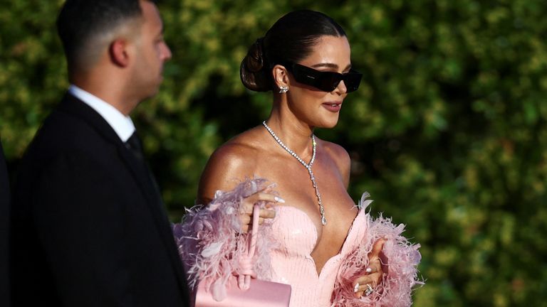 Khloe Kardashian dorazí do San Giorgio Maggiore. Pic: Reuters