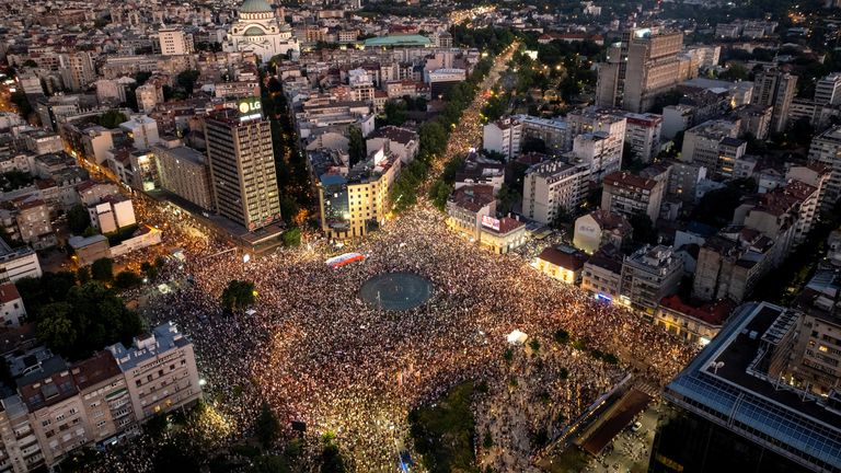 Pohled dronů na obrovský protest. Pic: Ap