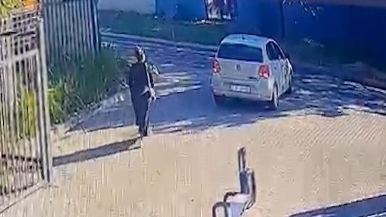 CCTV automobilu a Olorato Mongale