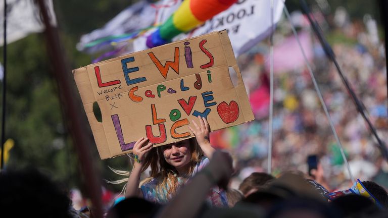Podpora fanoušků pro Lewis Capaldi byla jasná. Obrázek: Yui mok/ pa