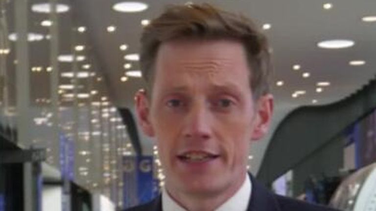 Sky's Moscovský korespondent Ivor Bennett 
