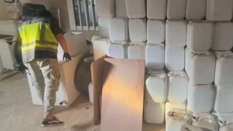Ve bodnutí bylo zabaveno asi 3 800 kilogramů kokainu. Pic: Europol