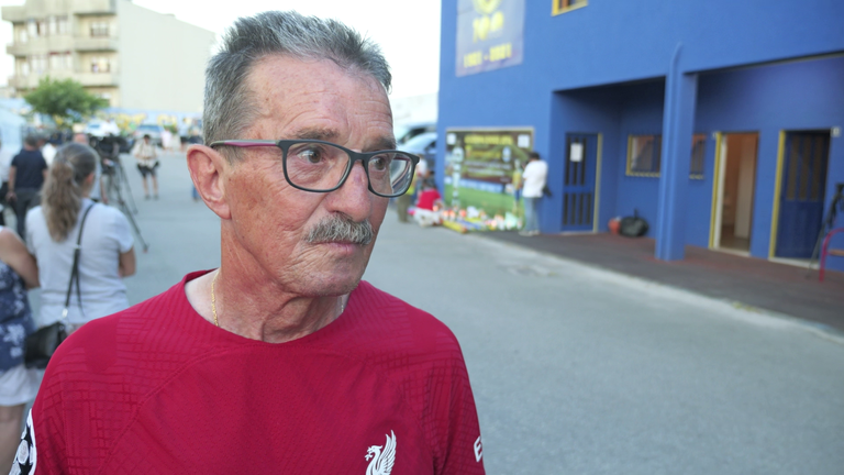 Licínio Ribeiro Correia, který sledoval, jak oba bratři rozvíjejí své dovednosti v Gondomar SC v Portugalsku