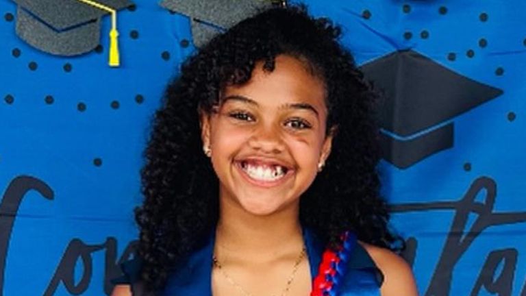 Madelyn 'Emmy' Jeffrey, 11. Obrázek: Rodinný leták