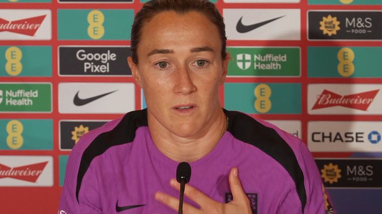 LUCY BRONZE EURS RASISM 