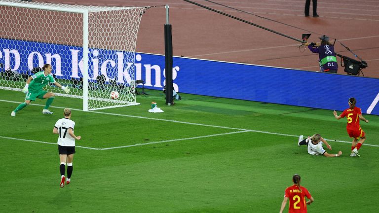 Fotbalový fotbal - UEFA Women's Euro 2025 - Semi Final - Německo v Španělsko - Stadion Letzigrund, Curych, Švýcarsko - 23. července 2025 Španělsko AI