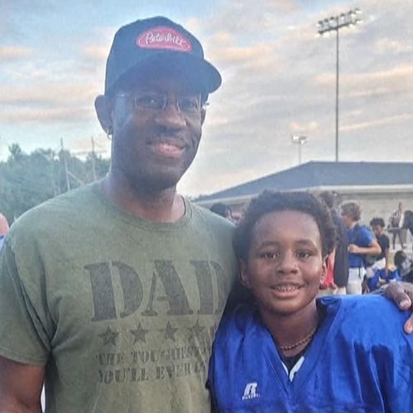 Clarence Carr, otec Jaysena, 12 let, který zemřel po infekci amébou konzumující mozek