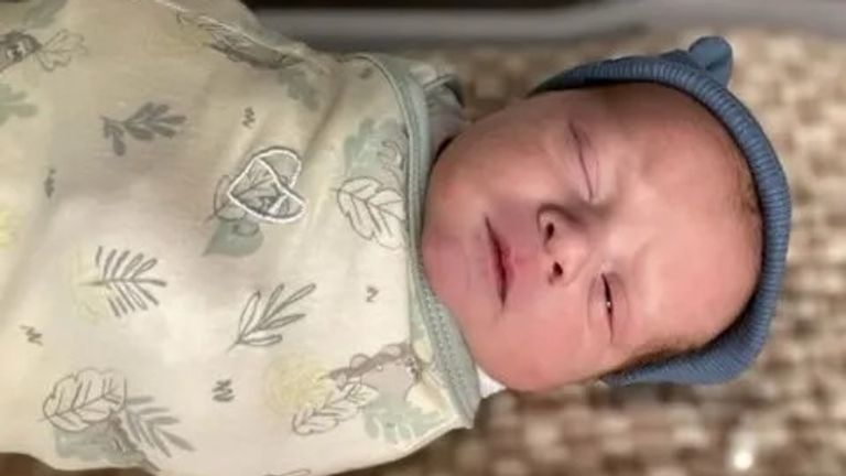 Thaddeus Daniel Pierce, narozený 26. července 2025, se vyvinul z více než 30letého embrya. Obrázek: Lindsey Pierce/Radujte kliniku plodnosti