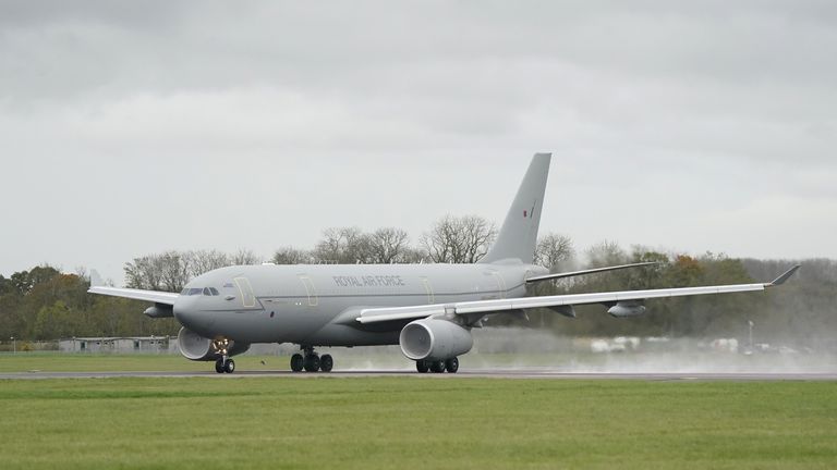Byly poškozeny dvě letadla Voyager v RAF Brize Norton. PA File Pic