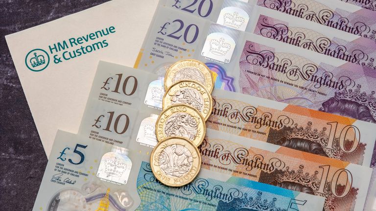 HMRC korespondence a mince a poznámky. Obrázek: Istock