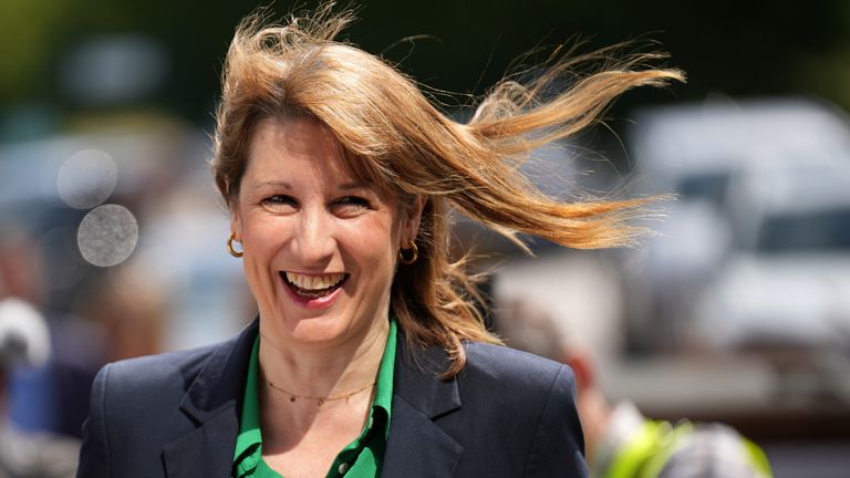 Rachel Reeves během návštěvy Cozy Ltd. Pic: PA