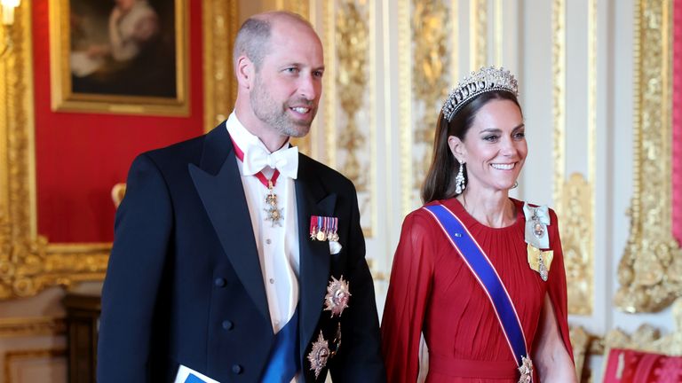 Princ a princezna z Walesu na státní banketě pro prezidenta Francie Emmanuel Macron. Pic: Pa