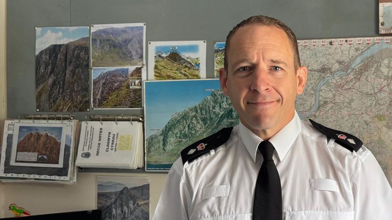 Hlavní superintendent Owain Llewellyn