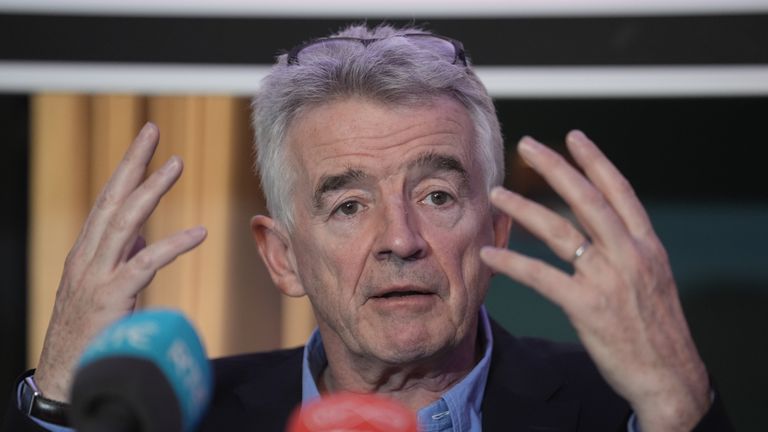 Generální ředitel Ryanair Michael O'Leary hovoří s novináři během tiskové konference v hotelu Alex v Dublinu. Datum obrázku: Čtvrtek 3. října 2024.