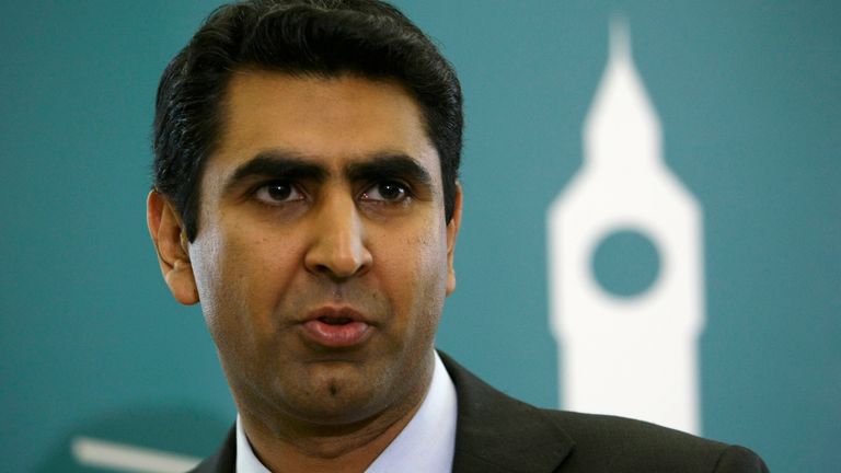 Parmjit Dhanda v roce 2009 v The Hustings, aby byl řečníkem poslanecké sněmovny. Pic: Reuters 