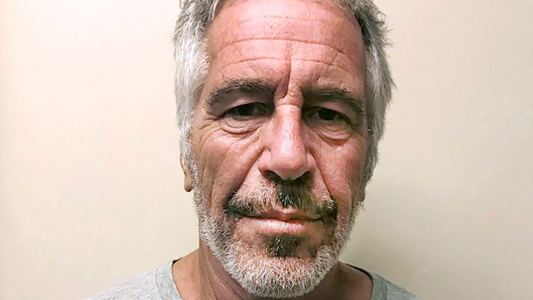 Jeffrey Epstein vzal svůj vlastní život ve vězení v roce 2019. Obrázek: AP