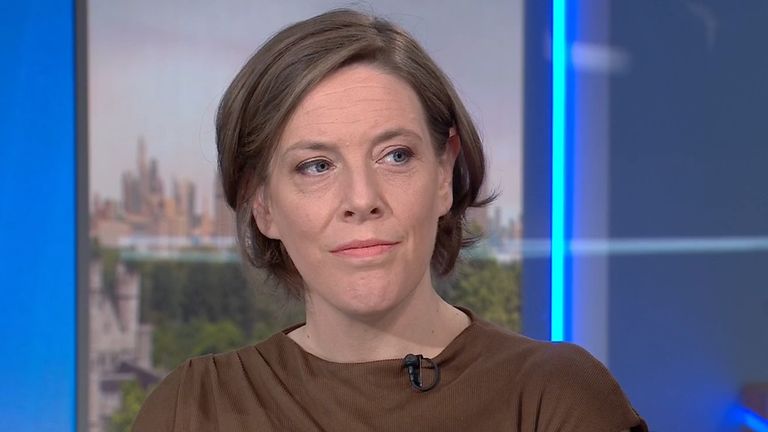 Jess Phillips hovoří s Mattem Barbetem na snídani 17. července