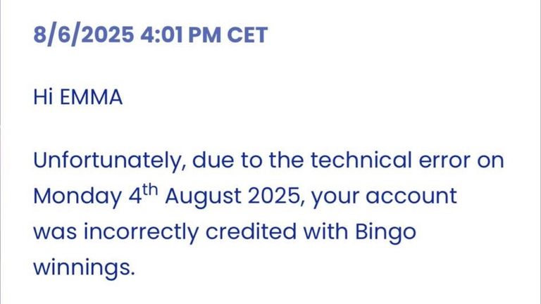 Hráči byla zaslána zpráva, která říkala, že existovala a "Technická chyba". 