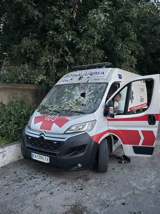 Projekt Hope Ambulance zaútočil v Kupiansku 9. července. Pic: Project Hope