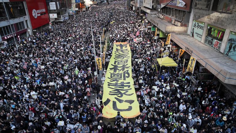 Opakování protestů z roku 2019 se dnes zdá nemyslitelné. Pic: Ap