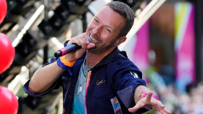 Chris Martin Coldplay také spolupracoval na albu. Pic: Charles Sykes/Invision/AP 2024