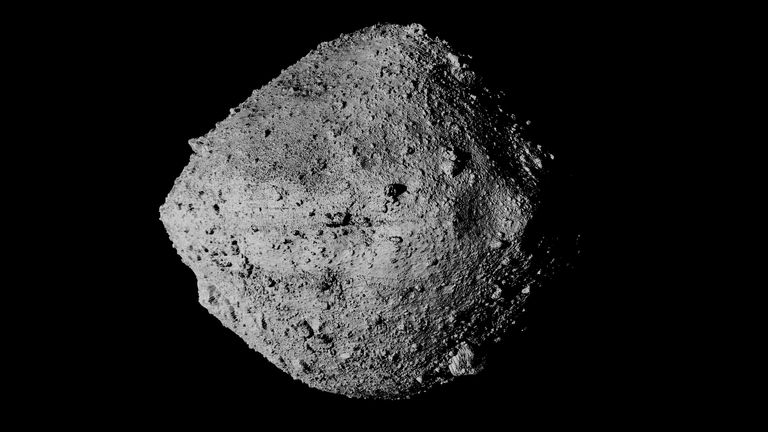 Bennu viděl z Osiris-Rex. Pic: NASA/AP