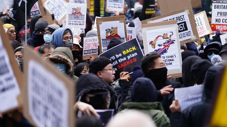 Protesty se konaly mimo navrhované místo. Soubor Pic: Feb 2025, PA
