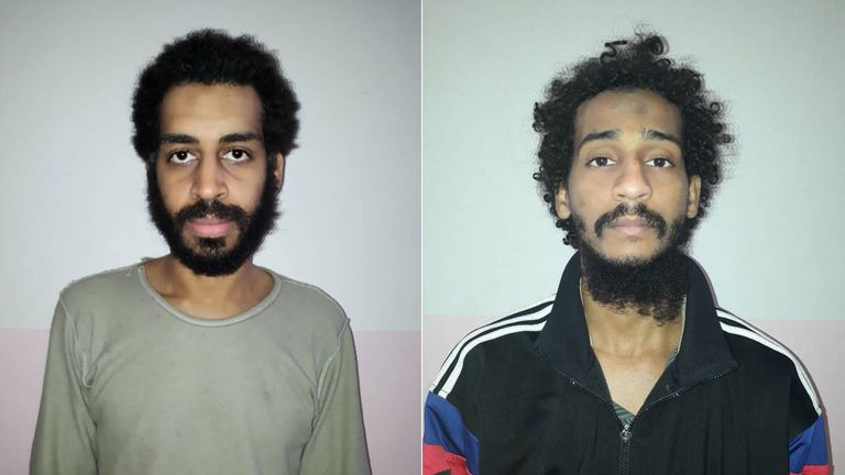 El Shafee Elsheikh, správně, s členem issis 'Beatles' Alexandou Kotey. Pic: Reuters