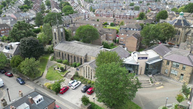 NOS začal v kostele St Thomas v Sheffieldu