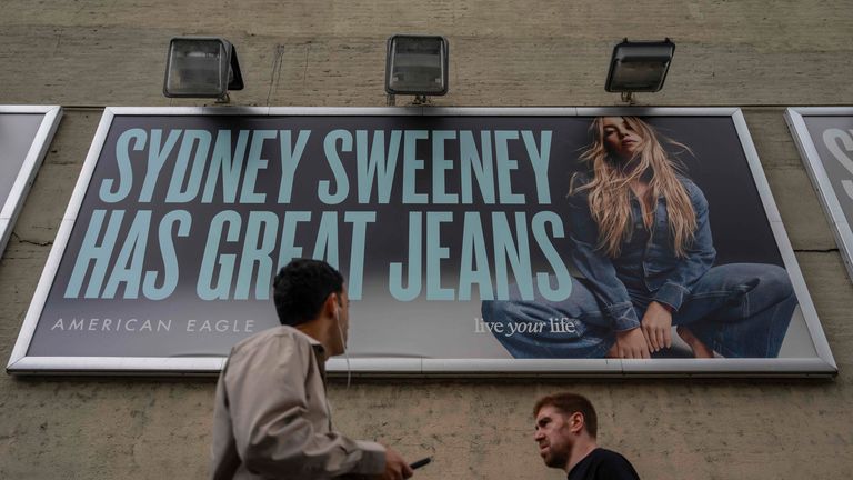 Jedna z reklam Sydney Sweeney Jeans. Pic: Ap
