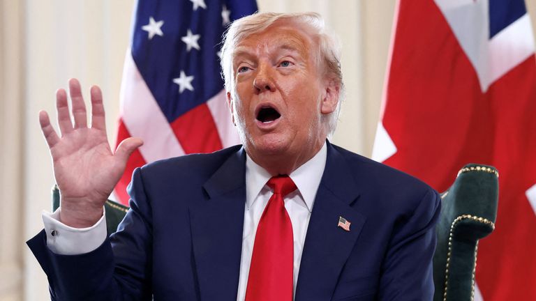 Americký prezident Donald Trump a britský premiér Keir Starmer (není na obrázku) uspořádat bilaterální setkání na golfovém hřišti Trump Turnberry I