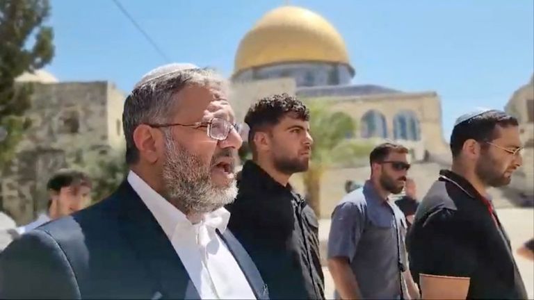 Itamar Ben-Gvir navštěvuje Al Aqsa v Jeruzalémském starém městě v srpnu 2024. Obrázek: Reuters