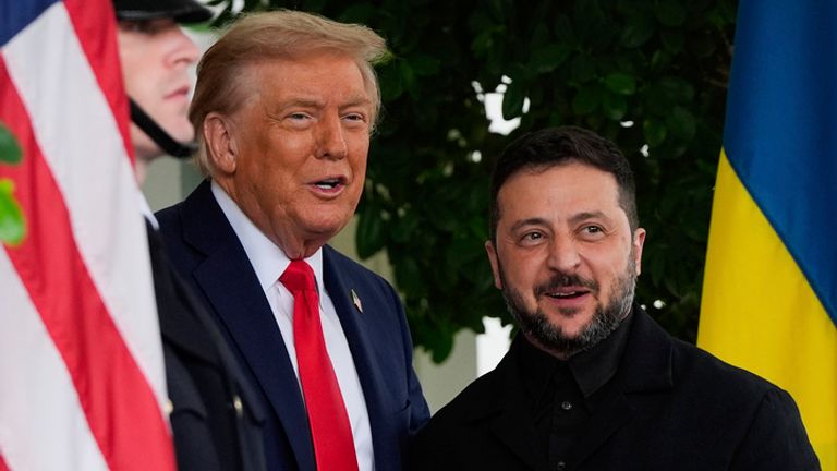 Donald Trump a Volodymyr Zlenskyy v Bílém domě v pondělí. Pic: Ap