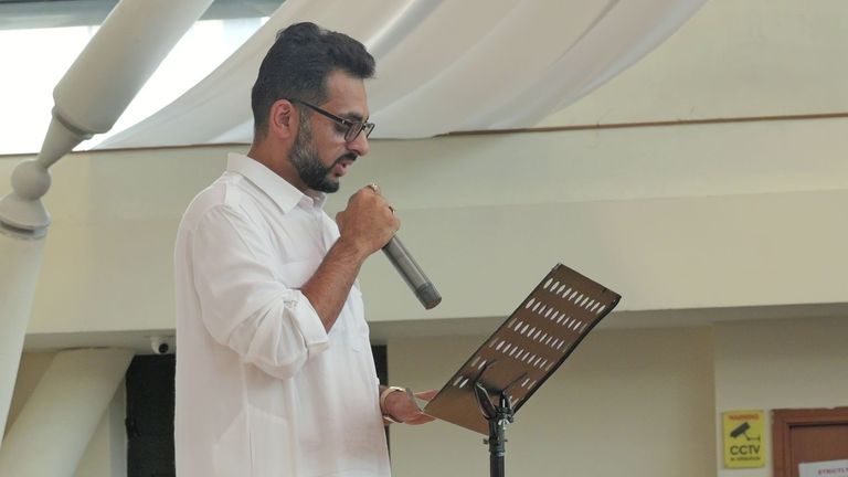 Miten Patel, jehož rodiče Ashok a Shobhana Patel zemřeli při havárii letadla Air India a četli eulogii