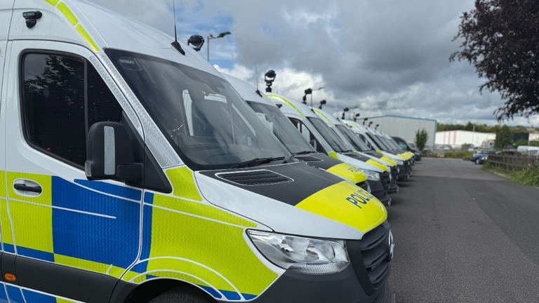10 dodávek nastaveno na nasazení do policejních sil po celé Anglii. Pic: Home Office