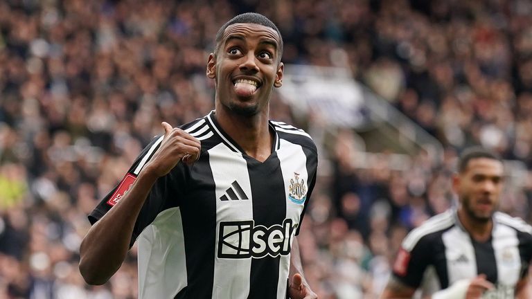 Alexander Isak slaví jeden ze svých cílů pro Newcastle. Soubor pic: PA