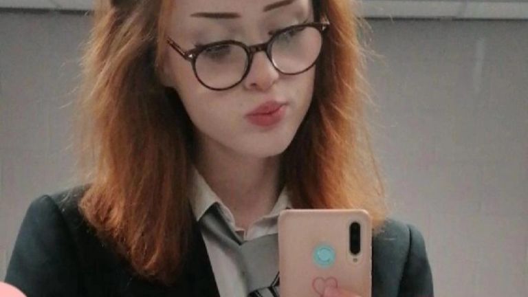 Esther Ghey řekla, že volala ze školy své dcery a říkala, že „Brianna neodloží telefon“