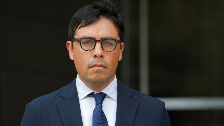 Dr. Salvador Plasencia se objevil u soudu v červenci. Pic: Reuters/Mike Blake