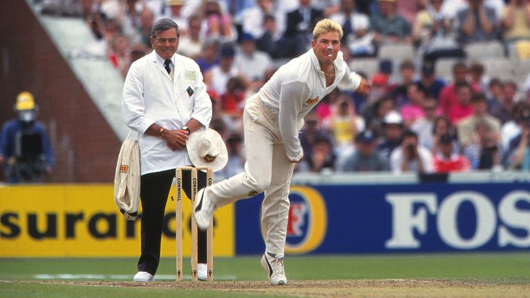 Dickie Bird s Shane Warne. Pic: Colorsport/Shutterstock