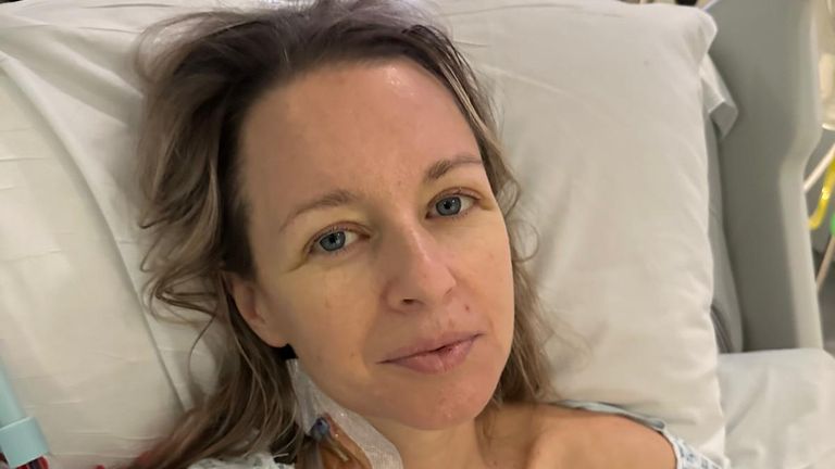 Deborah Haynes na JIP po onemocnění s atypickým hemolytickým uremickým syndromem (AHUS)