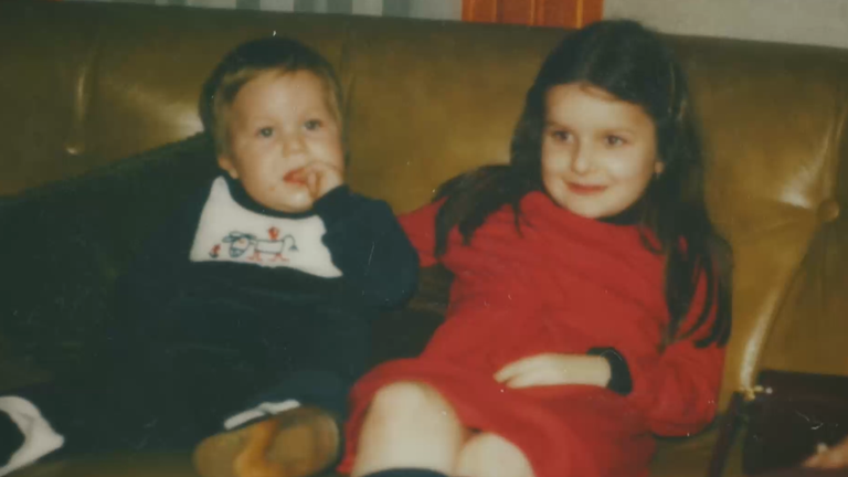 Natalie a Neil jako děti