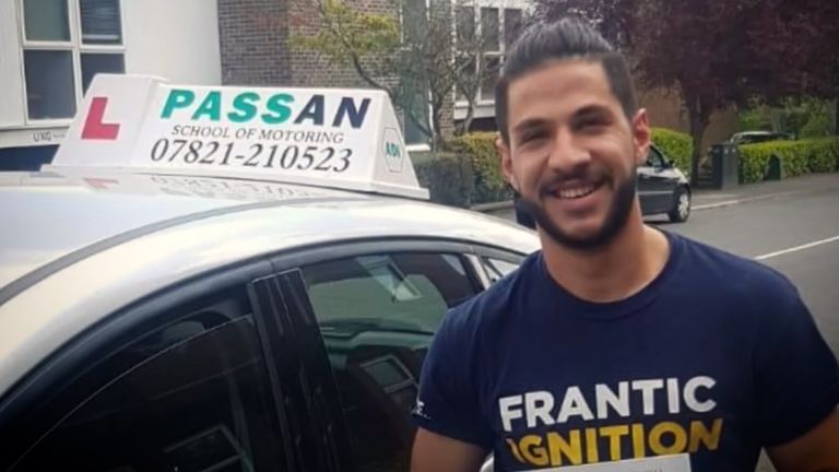 Hossein po absolvování řízení řízení