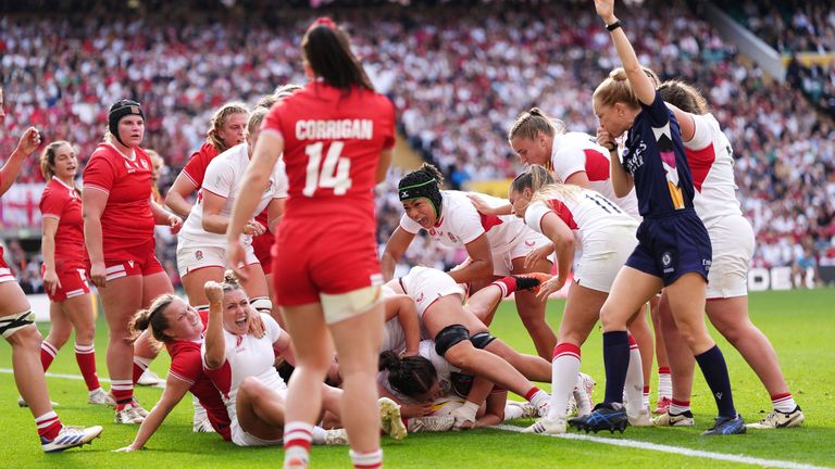 Anglie Amy Cokayne skóroval během finále ženského ragbyového mistrovství světa. Pic: Pa