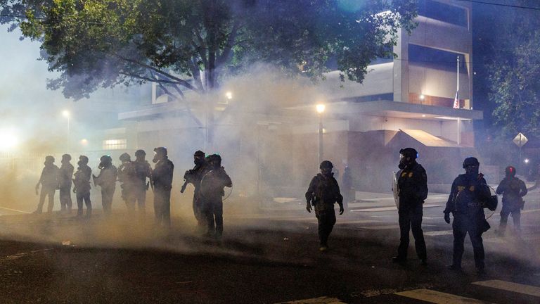 Lidé protestují proti imigrační politice Trumpa v Portlandu. Pic: Reuters
