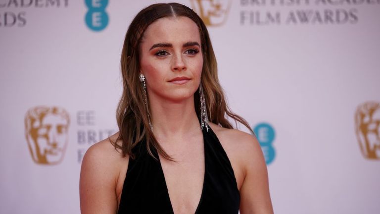 Emma Watson dorazí na Baftas v březnu 2022. Obrázek: Reuters