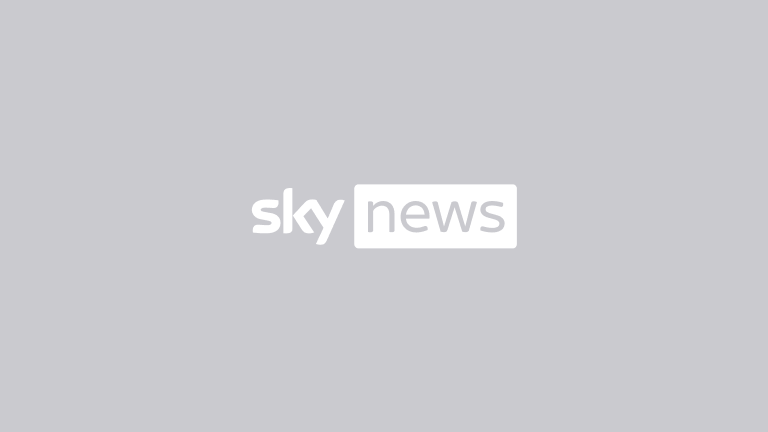 Načítání zástupného symbolu - logo Sky News