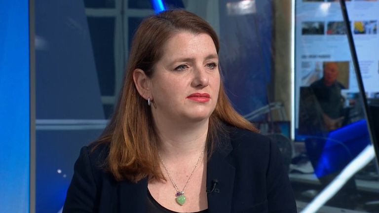 Alison McGovern odmítla být čerpáno na tom, zda by napadla roli zástupce pracovního vůdce