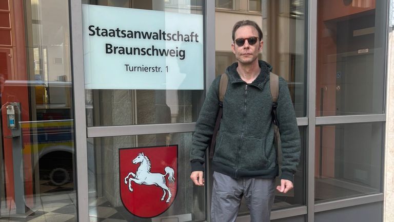 Christian B se pokusil mluvit s právníkem Hans Christian Wolters