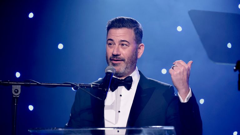 Jimmy Kimmel byl v USA sundán vzduchem. Obrázek: Alex J Berliner/Abimages přes AP